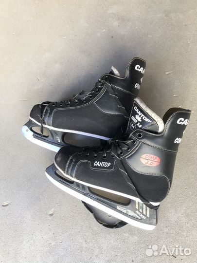 Коньки хоккейные