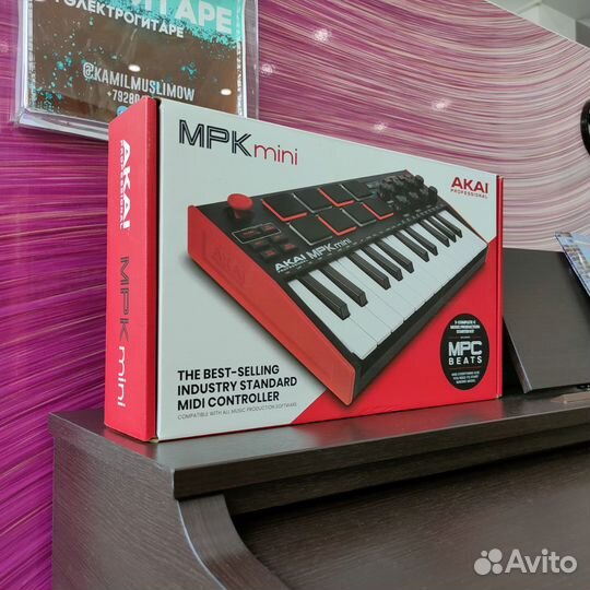 Akai PRO MPK mini MK3, миди клавиатура