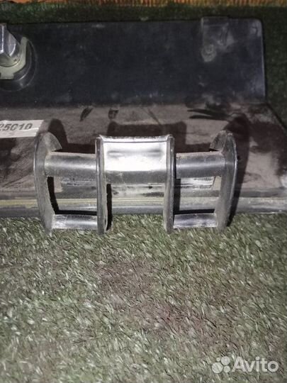 Крышка бардачка Ваз 21043 2103 2004