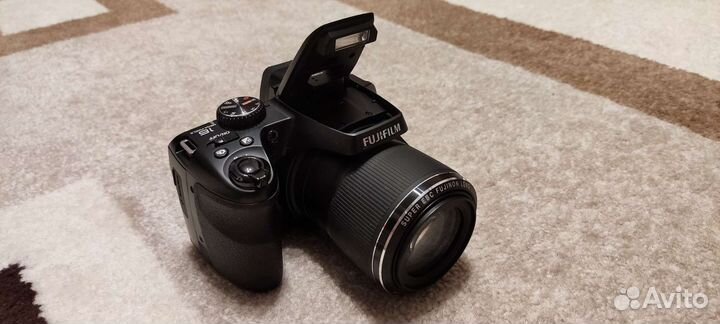 Fujifilm FinePix S8200