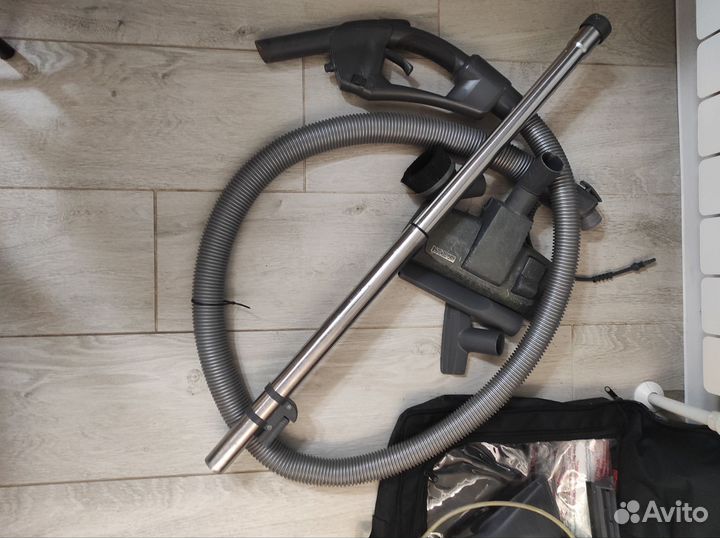 Пылесос tomas twin t2 б/у