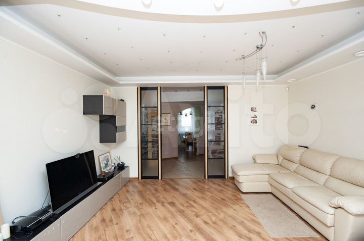 5-к. квартира, 150 м², 2/5 эт.