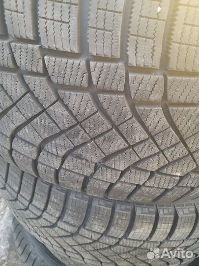 Pirelli Ice Zero FR SUV 285/60 R18 116T