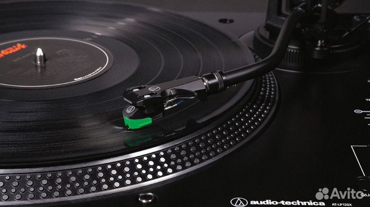 Виниловый проигрыватель Audio-Technica AT-LP120XUS