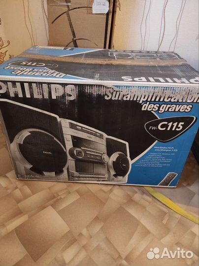 Музыкальный центр philips