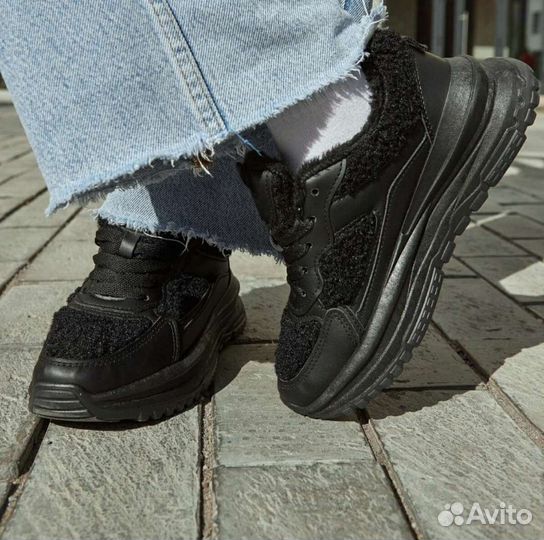Кроссовки зимние
