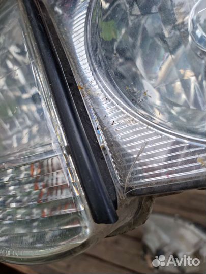 Фары Toyota Progres