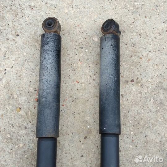 Передние и задние амортизаторы Форд Транзит 2013