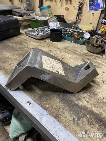 Рычаг поворотного кулака УАЗ 452 на военный мост