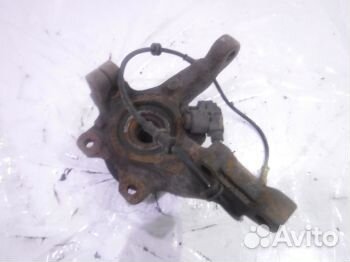 Кулак передний левый Опель