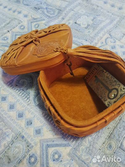 Шкатулка из натуральной кожи