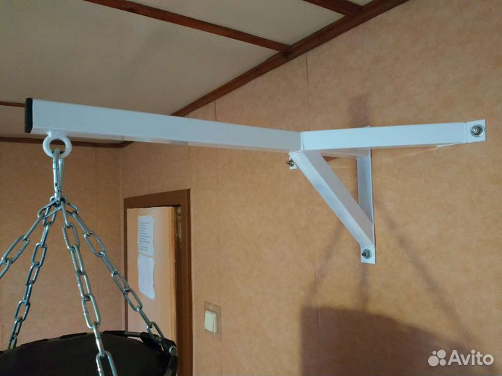 Консоль кронштейн для боксерского мешка