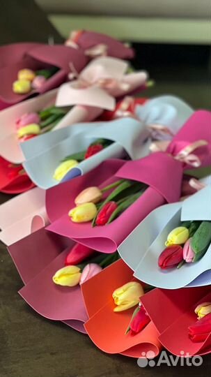 Букеты на 8 марта. Доставка 24/7