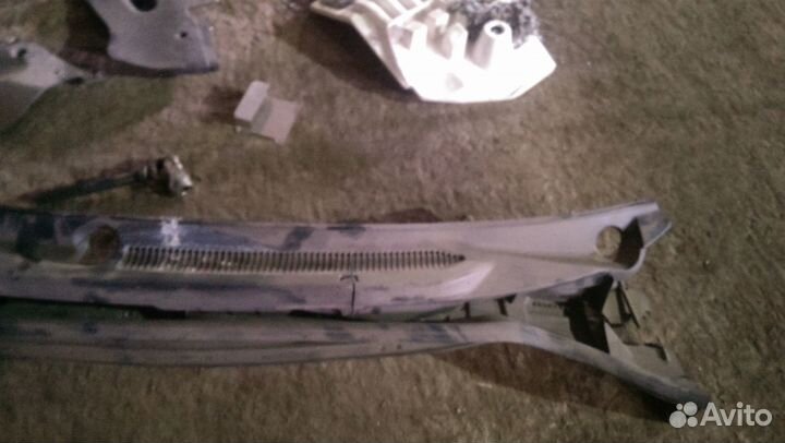 Жабо Lexus LX570 крузер 200 под ремонт