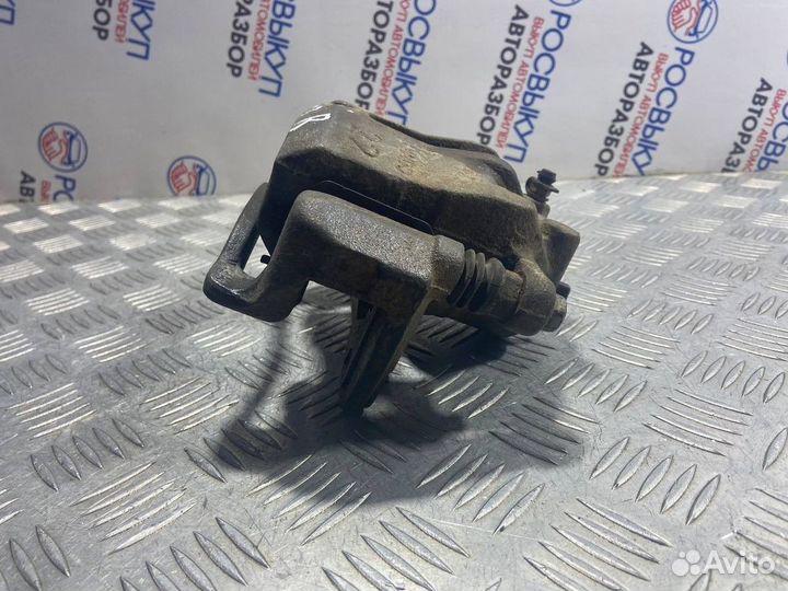 Суппорт передний правый KIA Rio 3