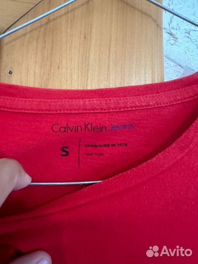 Calvin klein футболка