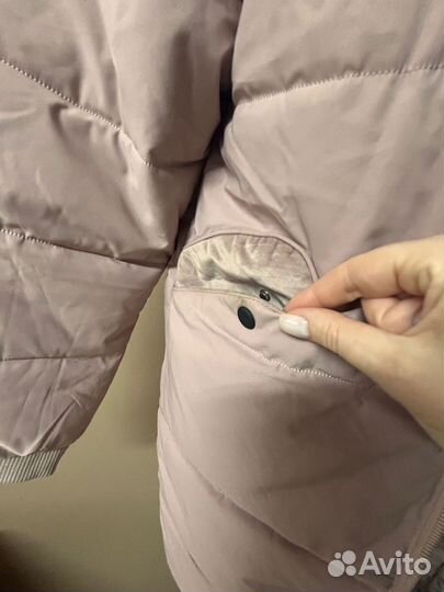 Продам два пуховики 46-48