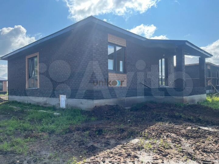 Дом 100 м² на участке 8 сот.