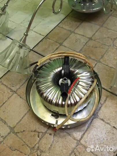 Люстра подвесная потолочная