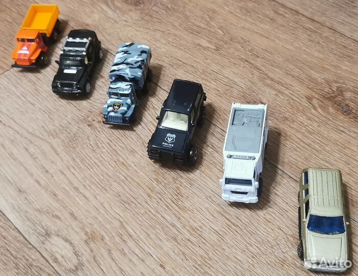 Металлические машинки Hot Wheels и другие