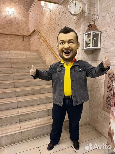 Стас Михайлоv, Жуков, Пирожкоv, ростовая кукла