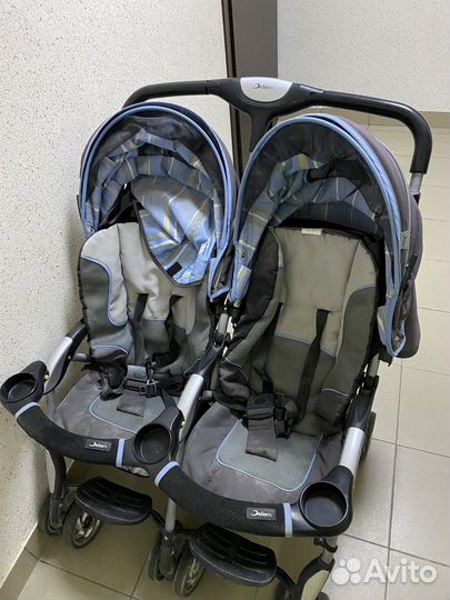 Коляска для двойни