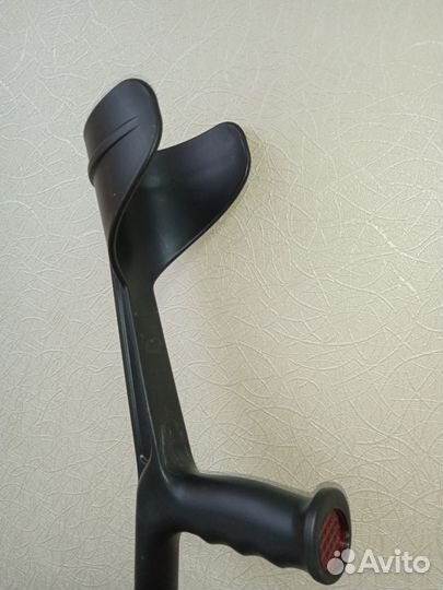 Костыль с опорой под локоть канадка