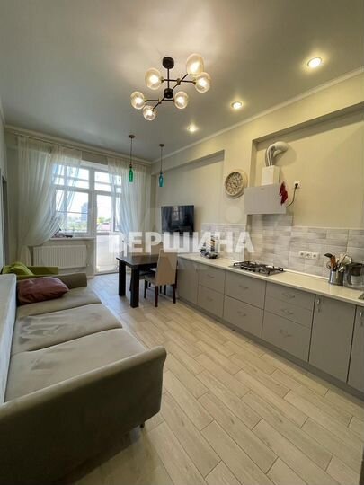 2-к. квартира, 72 м², 5/6 эт.