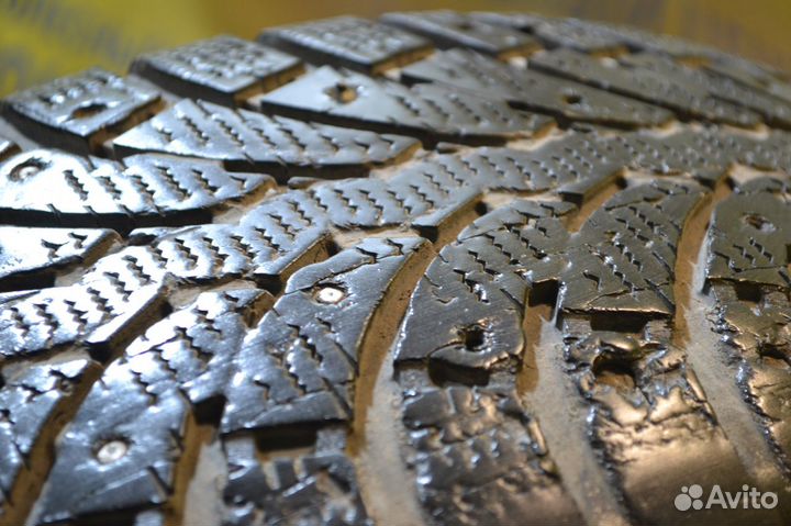 Formula Ice 215/70 R16