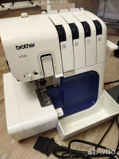 Оверлок 4234D Brother