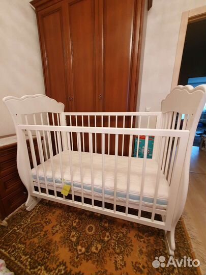 Детская кровать,матрас, бортики, белье