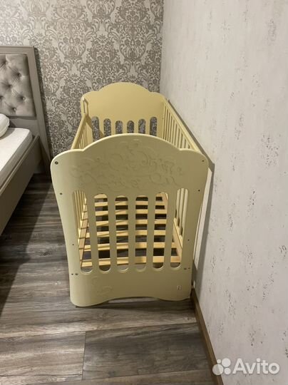 Кровать для новорожденных