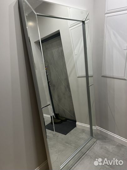 Зеркало напольное