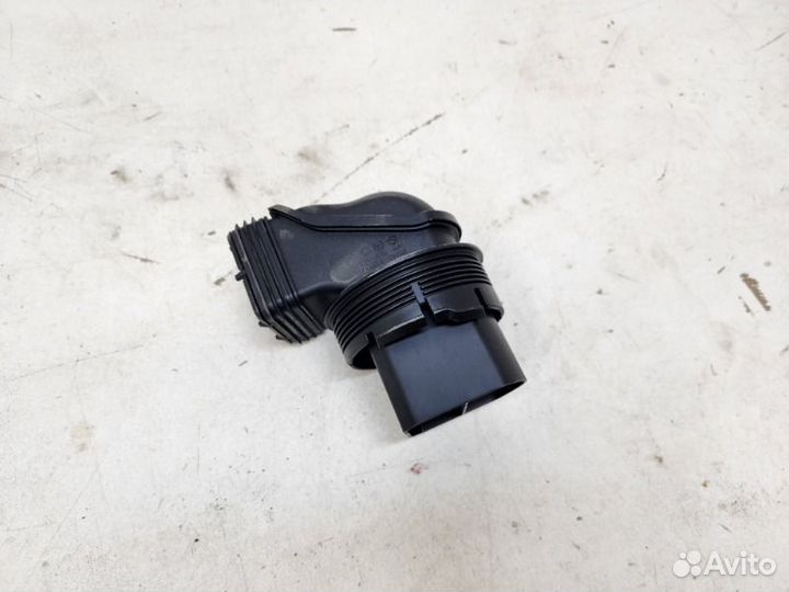 Воздухозаборник воздушного фильтра Kia Carnival 4