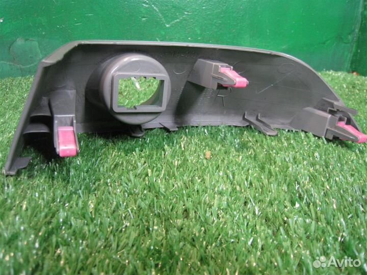 Накладка торпедо правая Toyota RAV4 A30 2007