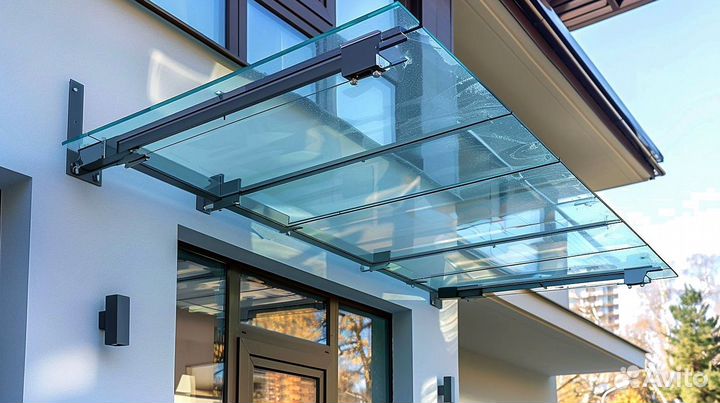 Стеклянный козырек