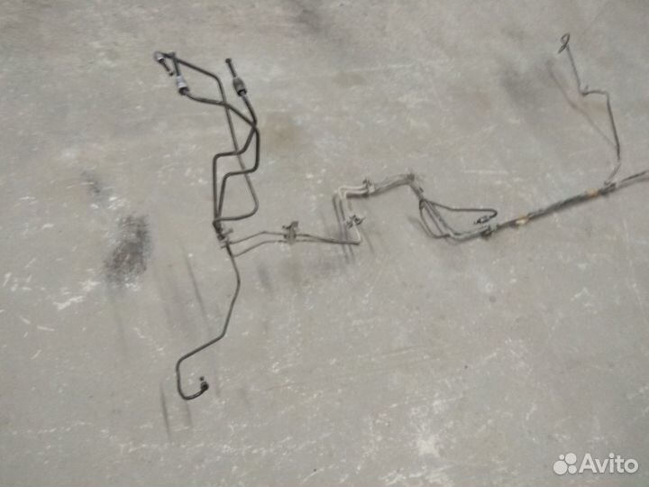 Топливные, тормозные трубки Peugeot 206