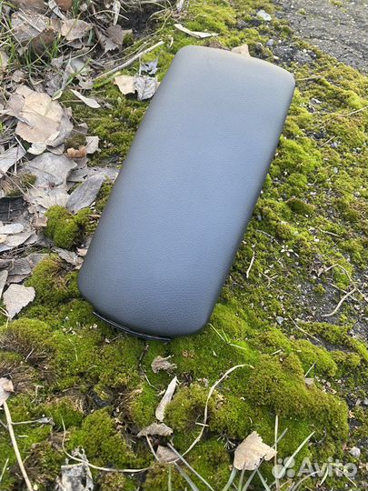 Крышка подлокотника ауди А4 Б6 Б7