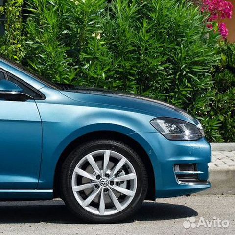 Крыло переднее правое в цвет Volkswagen Golf 7