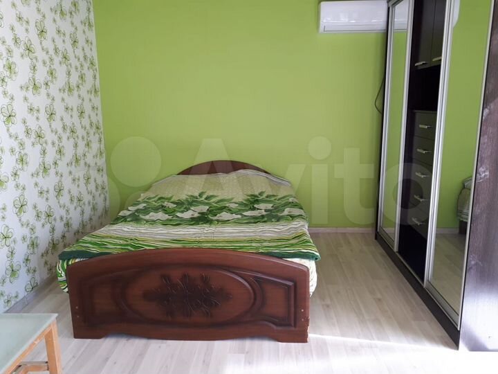 Дом 64 м² на участке 4 сот.