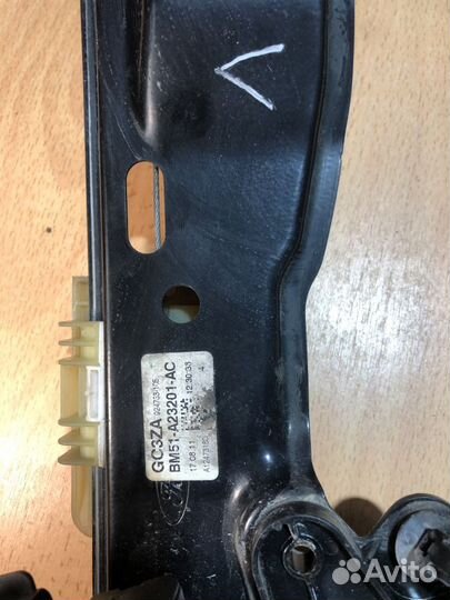 Стеклоподъемник электр. передний левый Ford Focus