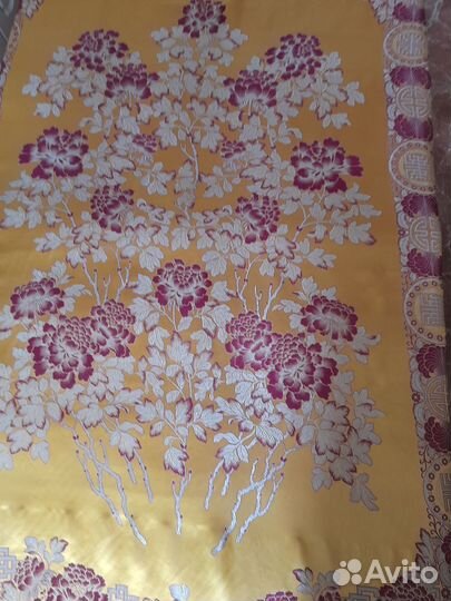 Китайское шелковое покрывало