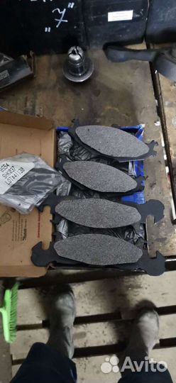 Dodge Spirit, Chrysler Saratoga