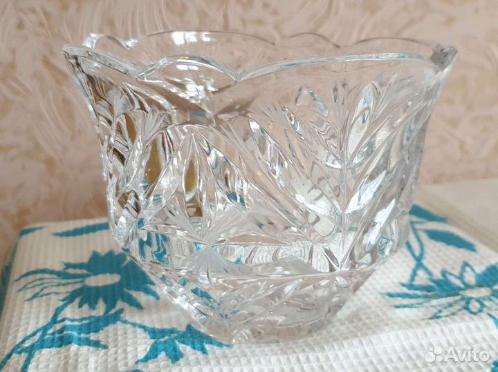 Хрустальные вазы салатницы конфетницы