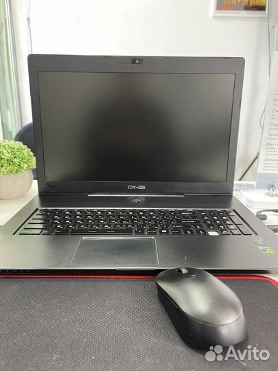 Игровой ноутбук DNS