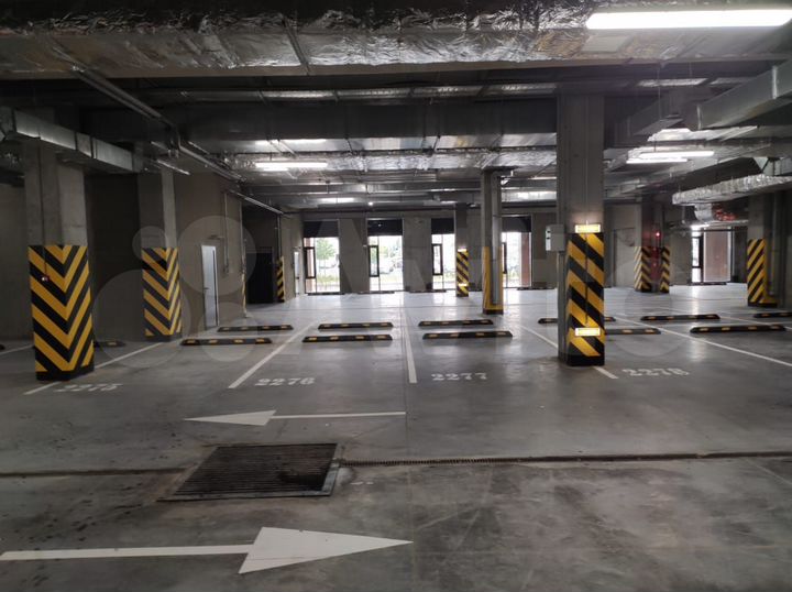 Машиноместо, 14 м²