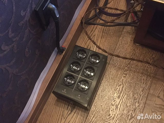 Сетевой фильтр Hi-End, распределитель Furutech купить в Москве ...