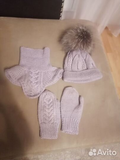 Комплект шапка, варежки и снуд