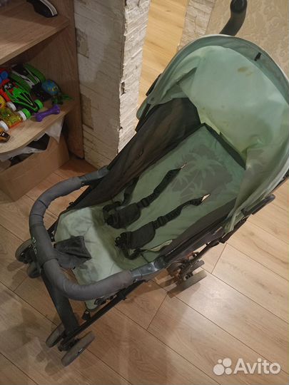 Прогулочная коляска