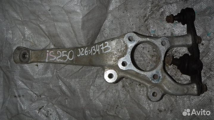 Кулак поворотный передний правый Lexus IS 200/220